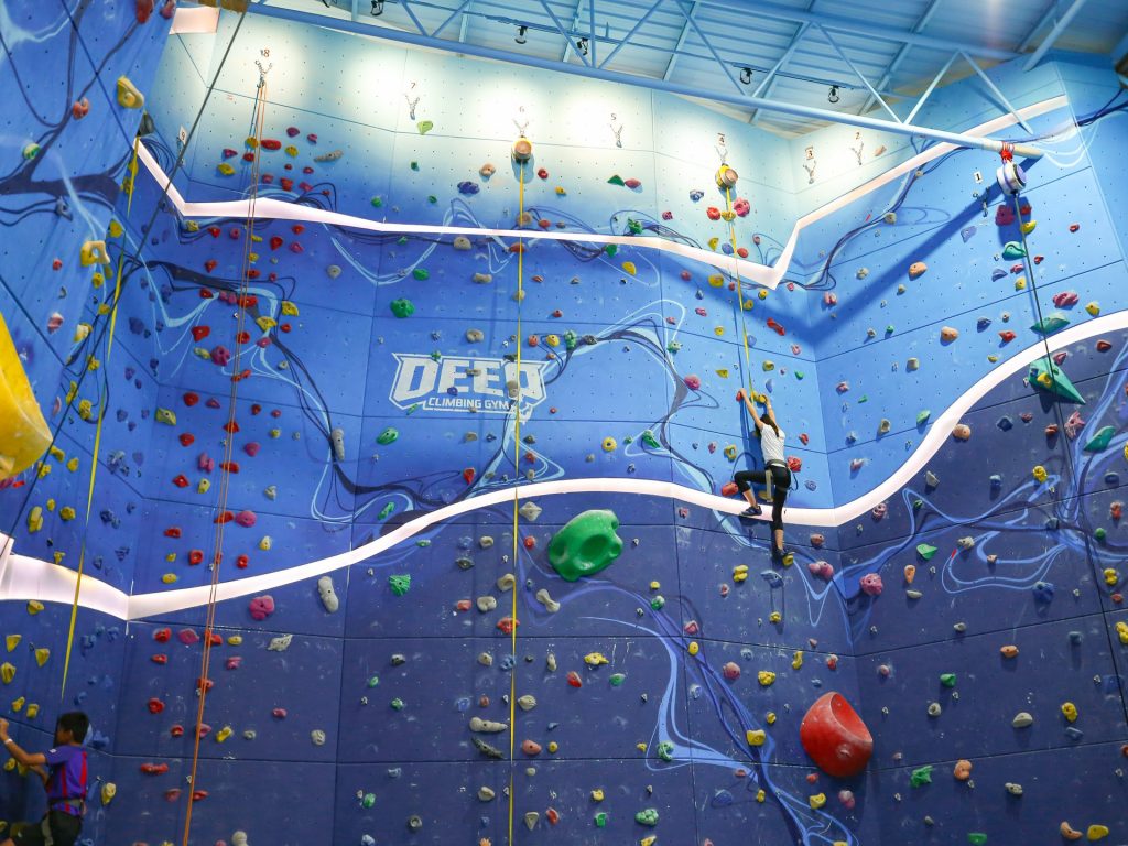Deep Rock Climbing Gym